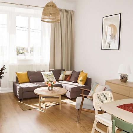Apartament Na Jeziornej カルトゥジ エクステリア 写真