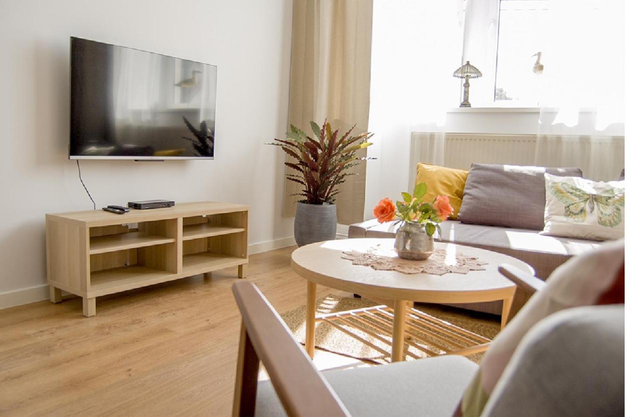 Apartament Na Jeziornej カルトゥジ エクステリア 写真